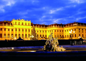 Adventzauber am Schloss Schönbrunn & Maria Theresia – Das Musical (fakultativ)